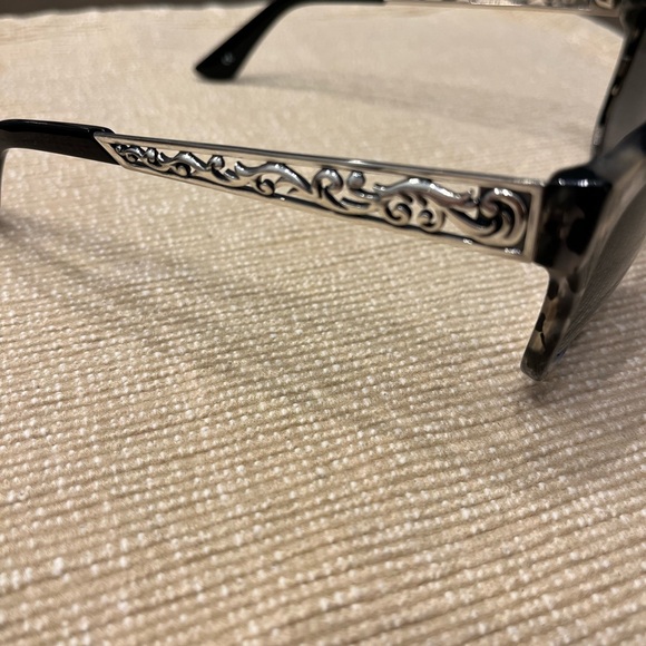 Brighton Sunglasses - Picture 9 of 9